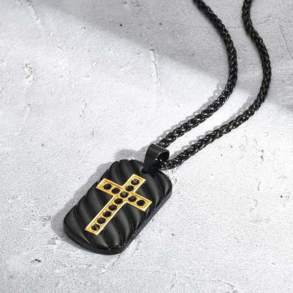 《 QBOX 》FASHION 飾品【GNC-1877】精緻個性黑色波浪紋軍牌金色鑲鑽十字架鈦鋼墬子項鍊/掛飾-細節圖6