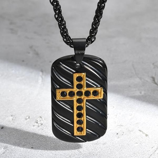 《 QBOX 》FASHION 飾品【GNC-1877】精緻個性黑色波浪紋軍牌金色鑲鑽十字架鈦鋼墬子項鍊/掛飾-細節圖7