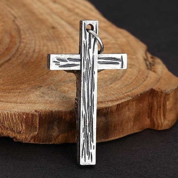 《 QBOX 》FASHION 飾品【TBC565229】精緻個性復古信仰之光雙色耶穌十字架S925純銀墬子項鍊/掛飾-細節圖6