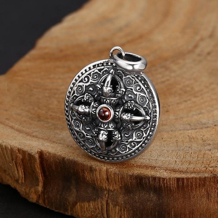 《 QBOX 》FASHION 飾品【TBC565108】精緻個性復古圓形雕花鑲石金剛杵護身符S925純銀墬子項鍊/掛飾-細節圖5