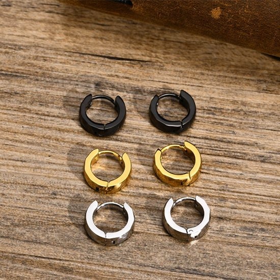 《 QBOX 》FASHION 飾品【EEH-552】精緻個性菱形面與光滑面設計鈦鋼環扣式耳環(三色)-細節圖4