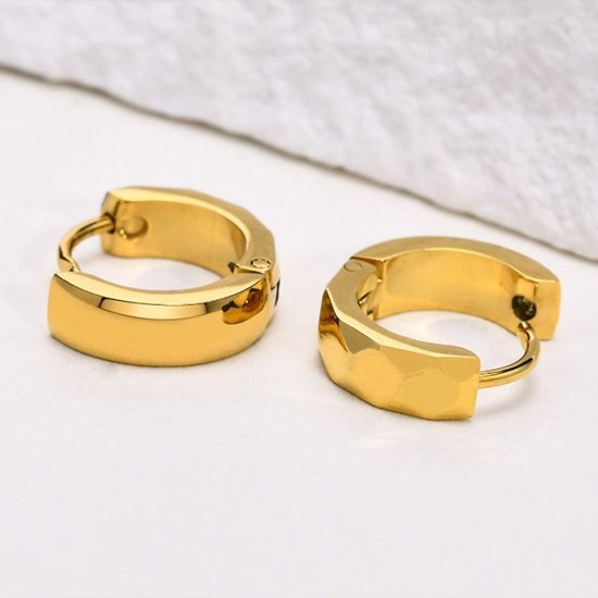 《 QBOX 》FASHION 飾品【EEH-552】精緻個性菱形面與光滑面設計鈦鋼環扣式耳環(三色)-細節圖6