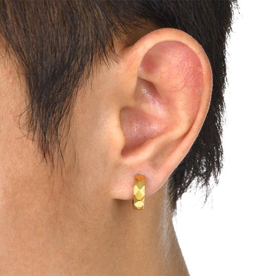 《 QBOX 》FASHION 飾品【EEH-552】精緻個性菱形面與光滑面設計鈦鋼環扣式耳環(三色)-細節圖9