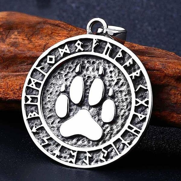 《QBOX 》FASHION 飾品【CBP8-280】精緻個性北歐符文字母熊掌印鑄造鈦鋼墬子項鍊/掛飾-細節圖3