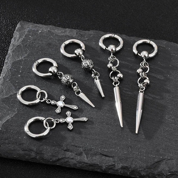 《 QBOX 》FASHION 飾品【GED-900】精緻個性立體十字架幾何錐形鈦鋼耳環/耳飾(三款)-細節圖5