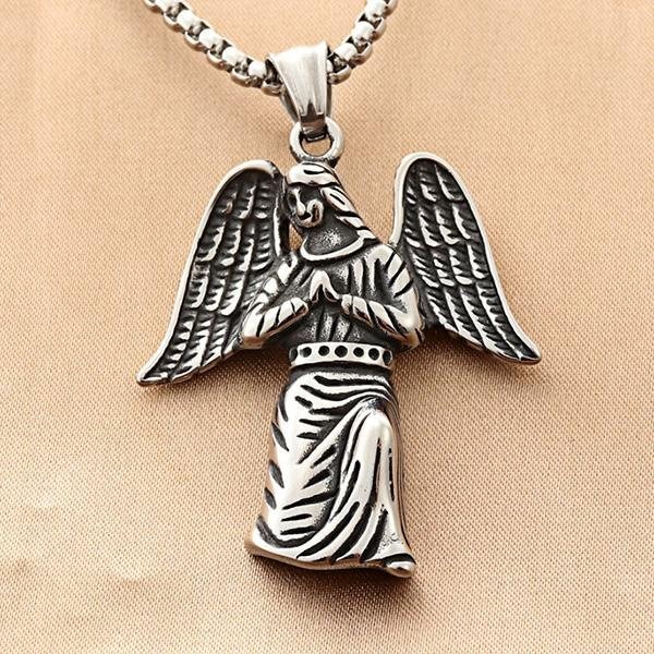《 QBOX 》FASHION 飾品【CBP8-337】精緻個性祈禱天使翅膀女孩鈦鋼墬子項鍊/掛飾-細節圖3