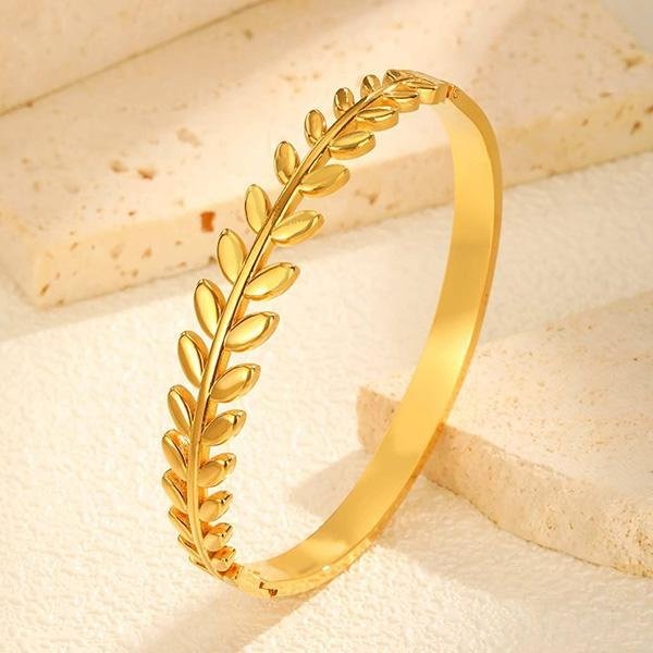 《 QBOX 》FASHION 飾品【GB-705G】 精緻個性金色橄欖葉設計鈦鋼手鐲/手環-細節圖3