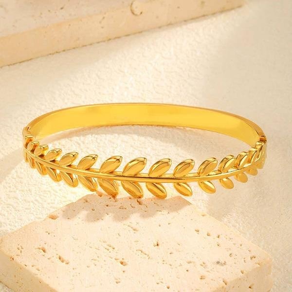 《 QBOX 》FASHION 飾品【GB-705G】 精緻個性金色橄欖葉設計鈦鋼手鐲/手環-細節圖5