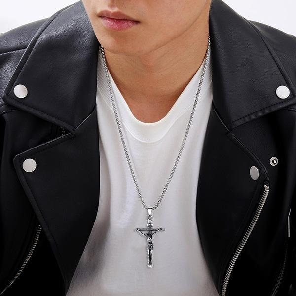 《 QBOX 》FASHION 飾品【CBP8-994】精緻個性復古「聖釘誓約」耶穌受難十字架鈦鋼墬子項鍊/掛飾-細節圖8