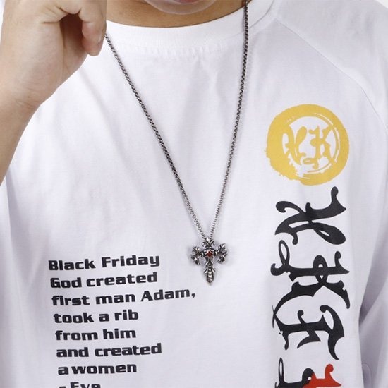 《 QBOX 》FASHION 飾品【C10BP8-085】精緻個性復古鋯石雙邊龍十字架鑄造鈦鋼墬子項鍊-細節圖6