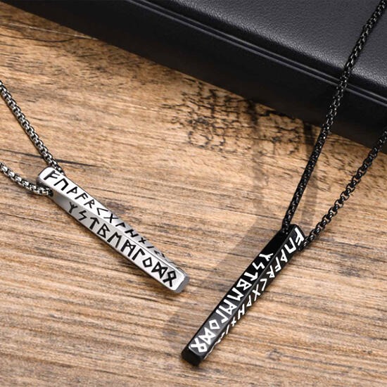 《 QBOX 》FASHION 飾品【CNC-1383】精緻個性「符文密語」北歐古文字長方幾何彎曲面鈦鋼墬子項鍊/掛飾-細節圖4