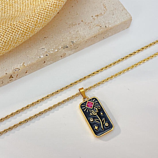 《QBOX 》FASHION 飾品【C23N2272】精緻個性方牌形立體浮雕花朵菱鑽太陽鈦鋼墬子項鍊/掛飾-細節圖5