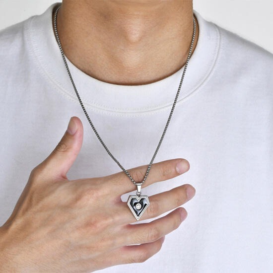 《QBOX 》FASHION 飾品【CPN-1863】精緻個性幾何形鋯石愛心拋光鈦鋼墬子項鍊/掛飾-細節圖6