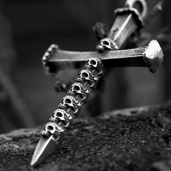 《QBOX 》FASHION 飾品【CBP8-700】精緻個性復古骷顱頭釘子十字架鑄造鈦鋼墬子項鍊/掛飾-細節圖6