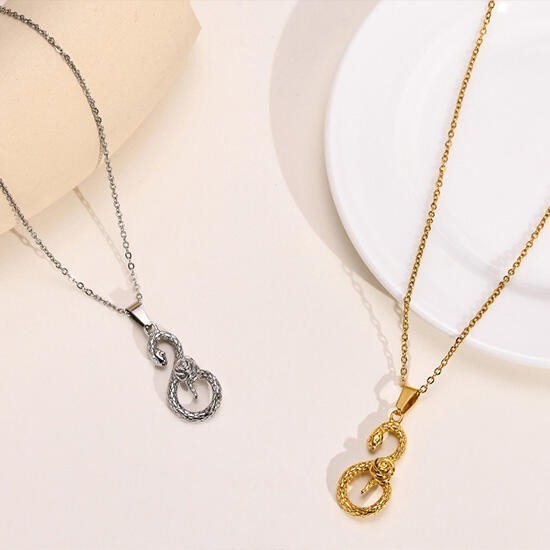 《QBOX 》FASHION 飾品【CPN-1737】精緻個性8字蛇玫瑰花拋光鈦鋼墬子項鍊/掛飾(二色)-細節圖3