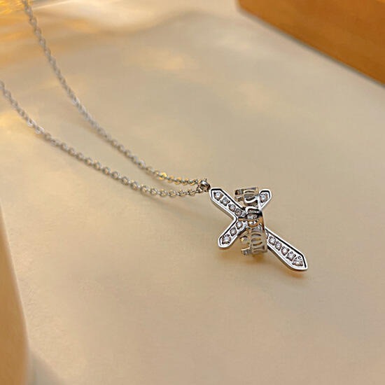 《QBOX 》FASHION 飾品【C23N2244】精緻個性百搭CNC鑲嵌鋯石皇冠十字架鈦鋼墬子項鍊-細節圖4