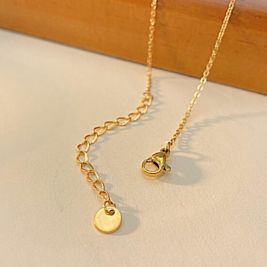 《QBOX 》FASHION 飾品【C23N2244】精緻個性百搭CNC鑲嵌鋯石皇冠十字架鈦鋼墬子項鍊-細節圖6