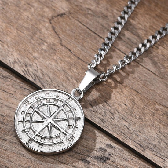 《QBOX 》FASHION 飾品【CPN-1527】精緻個性硬幣羅盤指南針鈦鋼墬子項鍊/掛飾(四色)-細節圖5