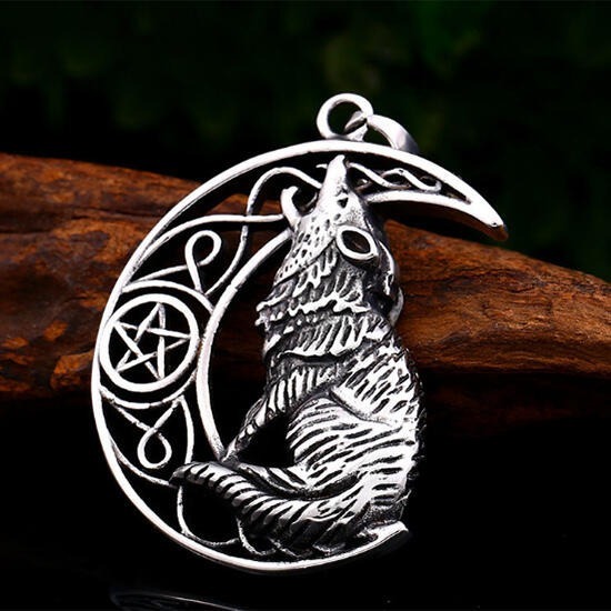 《 QBOX 》FASHION 飾品【CBP8-455】精緻個性歐美五芒星月之狼鑄造鈦鋼墬子項鍊-細節圖4