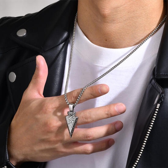 《QBOX 》FASHION 飾品【CPN-1859】精緻個性復古維京斑紋箭頭鑄造鈦鋼墬子項鍊/掛飾-細節圖6