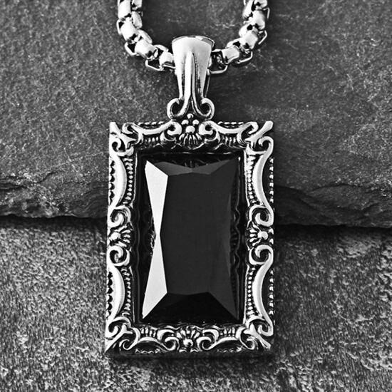 《QBOX 》FASHION 飾品【CPN-1907】精緻個性復古方形雕花黑寶石鑄造鈦鋼墬子項鍊/掛飾-細節圖4