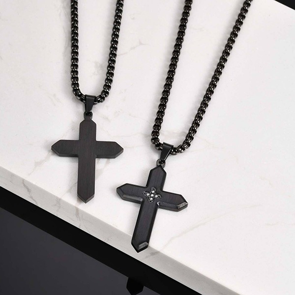 《 QBOX 》FASHION 飾品【CPN-2198】精緻個性「雙色信仰」鑲鑽十字架鈦鋼墬子項鍊/掛飾-細節圖5