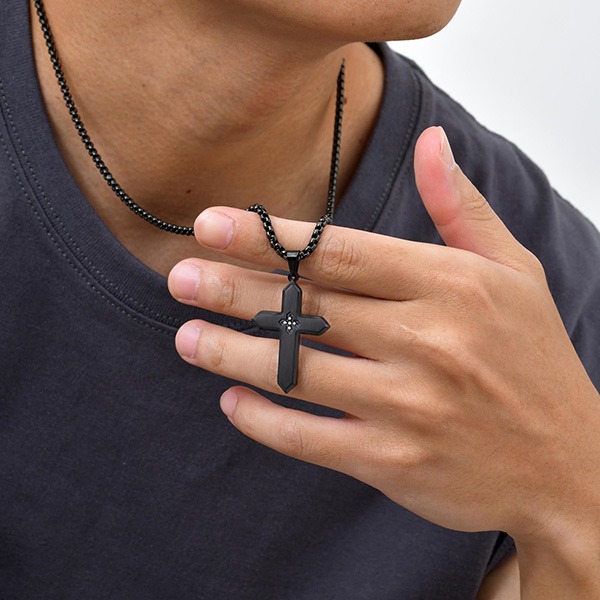 《 QBOX 》FASHION 飾品【CPN-2198】精緻個性「雙色信仰」鑲鑽十字架鈦鋼墬子項鍊/掛飾-細節圖8