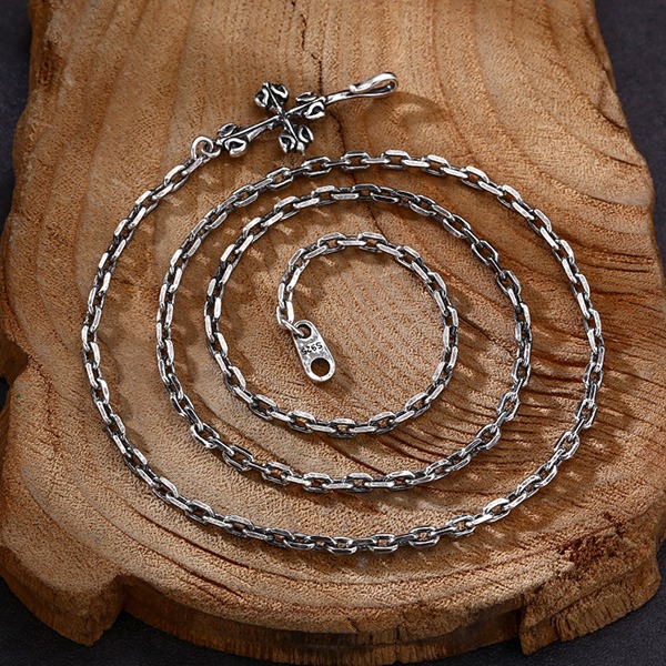 《 QBOX 》FASHION 飾品【TSN586193】精緻個性「復古鎖鏈」仿舊十字架太角扣環S925純銀項鍊-細節圖3