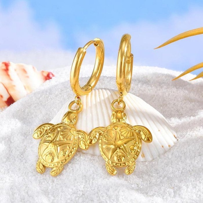 《 QBOX 》FASHION 飾品【GED-851】精緻個性夏季海洋風金色烏龜鈦鋼耳環/耳飾-細節圖3