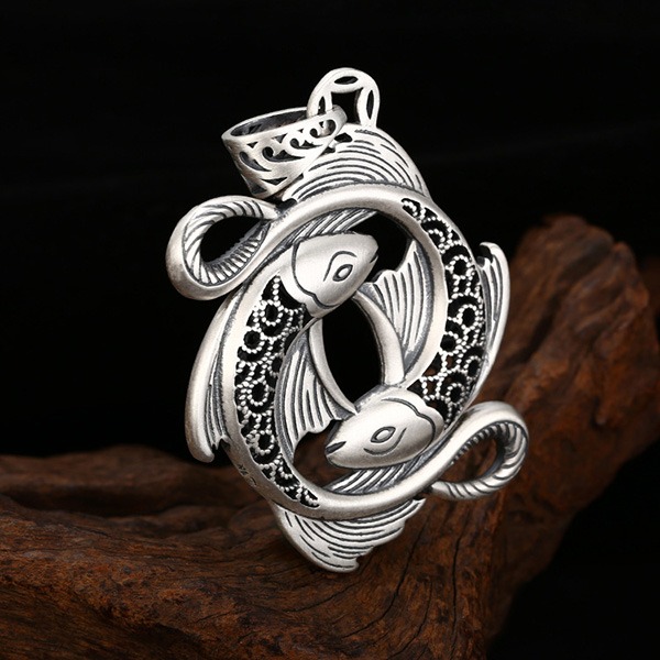 《 QBOX 》FASHION 飾品【TSC5815252】精緻個性「雙魚纏戀」鯉魚傳統紋理S999純銀墬子項鍊/掛飾-細節圖6