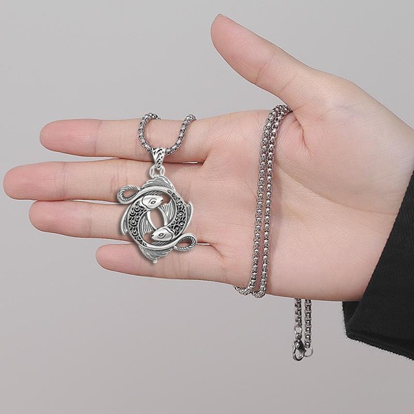 《 QBOX 》FASHION 飾品【TSC5815252】精緻個性「雙魚纏戀」鯉魚傳統紋理S999純銀墬子項鍊/掛飾-細節圖7