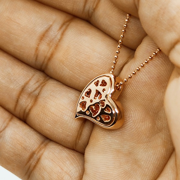 《QBOX 》FASHION 飾品【C5814060】精緻個性「心芒密語」鑲嵌鏤空愛心墬子項鍊/鎖骨鍊-細節圖3