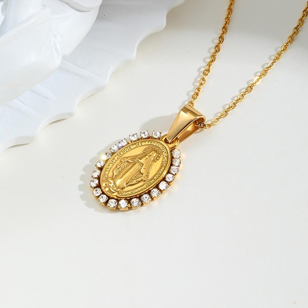 《 QBOX 》FASHION 飾品【GPN-2158】 精緻個性宗教浮雕聖母瑪利亞鋯石橢圓牌鈦鋼墬子項鍊/蛇骨鍊-細節圖5