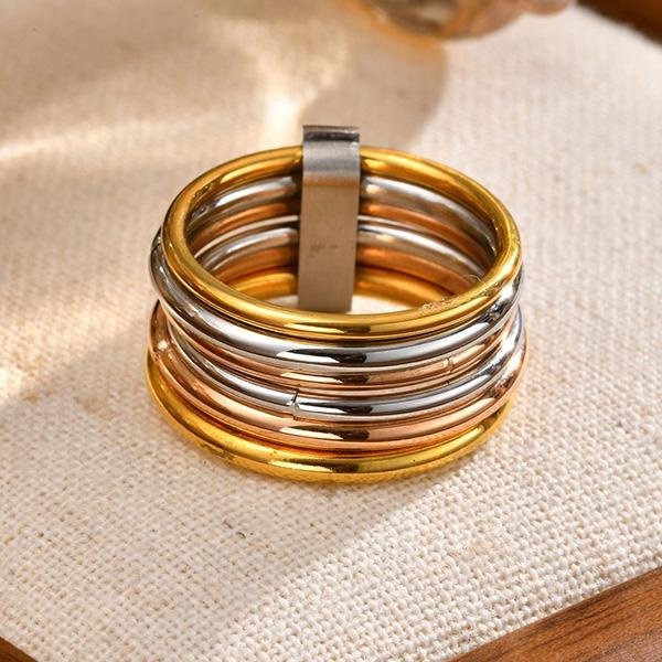 《 QBOX 》FASHION 飾品【GR-574】精緻個性「輝光疊影」三色疊層鈦鋼戒指/戒環-細節圖4