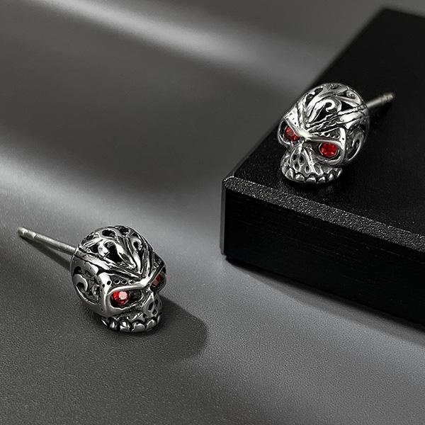 《 QBOX 》FASHION 飾品【E25N1092】精緻個性復古街頭風紅眼骷顱頭鈦鋼耳環/耳飾-細節圖4
