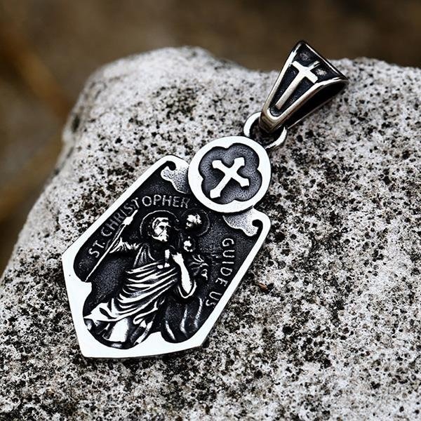 《 QBOX 》FASHION 飾品【CBP8-886】精緻個性十字架盾面平安庇護鈦鋼墬子項鍊/掛飾-細節圖4