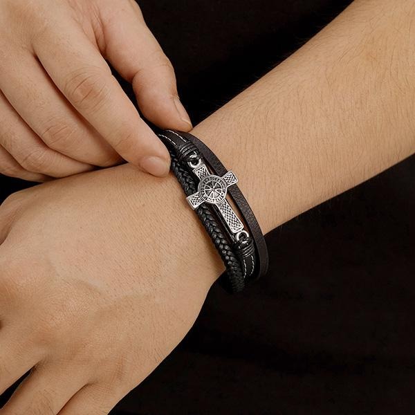 《 QBOX 》FASHION 飾品【L25N1635】 精緻個性「聖芒守護」十字架編織皮革鈦鋼磁扣頭手鍊/手環-細節圖9