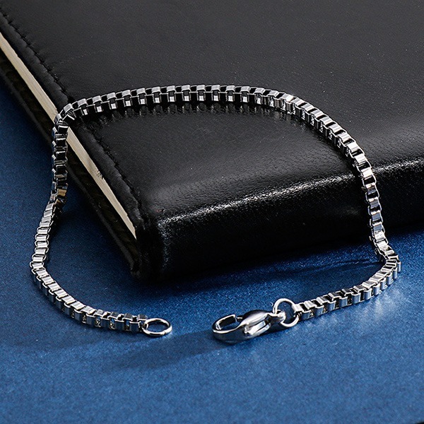 《QBOX 》FASHION 飾品【B5825158】 個性「簡約風潮」方塊盒環扣鈦鋼手鍊/手環-細節圖4
