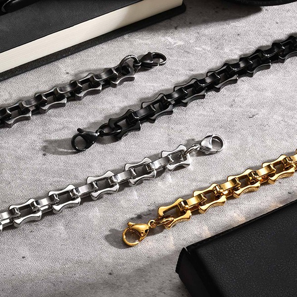 《 QBOX 》FASHION 飾品【GBR-1986】 精緻個性「潮酷鎖鏈」粗曠機車環扣鈦鋼手鍊/手環(四色)-細節圖3