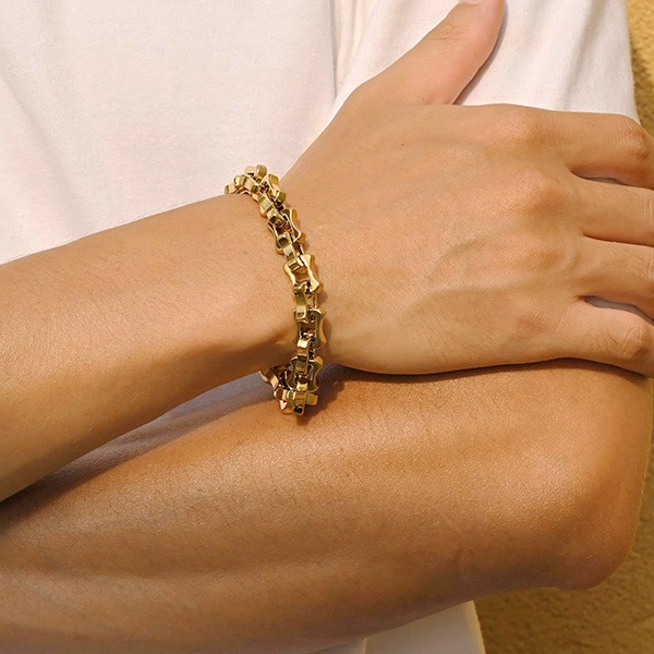 《 QBOX 》FASHION 飾品【GBR-1986】 精緻個性「潮酷鎖鏈」粗曠機車環扣鈦鋼手鍊/手環(四色)-細節圖7