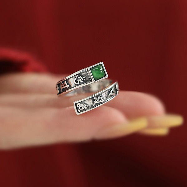 《 QBOX 》FASHION 飾品【TSR59572】精緻個性「平安招財」六字真言方玉石S925純銀開口戒指/戒環-細節圖8