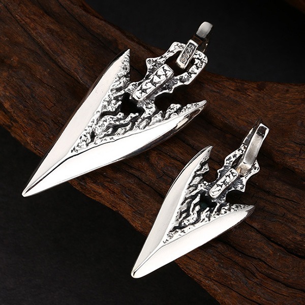 《 QBOX 》FASHION 飾品【TSC5815207】精緻個性「鋒芒破界」復古戰矛S925純銀墬子項鍊/掛飾-細節圖5