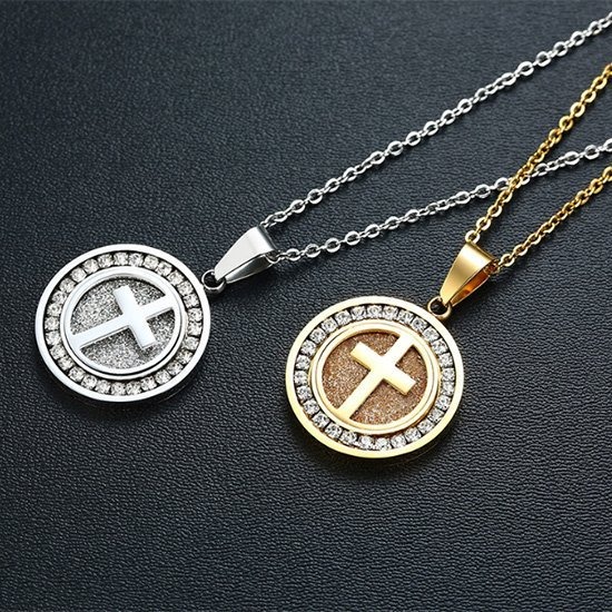 QBOX 》FASHION 飾品【CPN-1301】精緻個性宗教圓牌十字架鑲鑽鈦鋼墬子項鍊-細節圖3