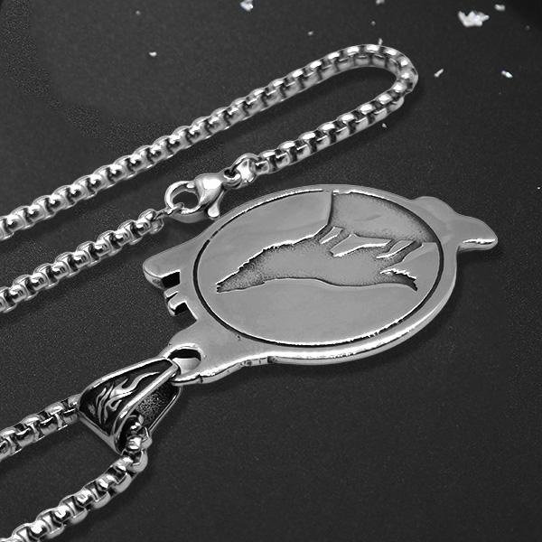 《QBOX 》FASHION 飾品【CBP8-668】精緻個性復古「荒野孤狼」圓形浮雕狼形鈦鋼墬子項鍊/掛飾-細節圖6