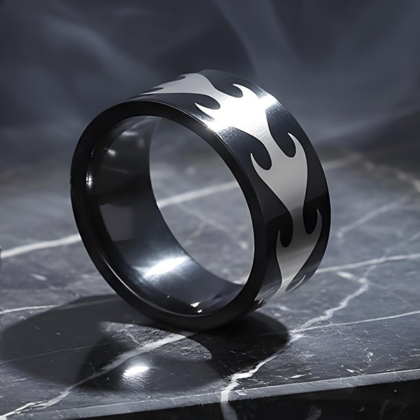 《 QBOX 》FASHION 飾品【R5918198】精緻個性「銀焰狂潮」火焰紋理鈦鋼戒指/戒環-細節圖4