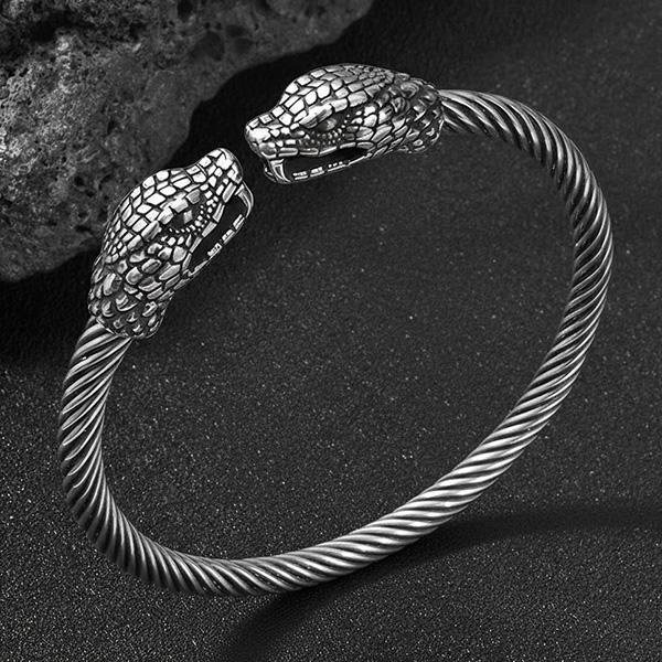 《 QBOX 》FASHION 飾品【BBRG-046】 精緻個性立體霸氣雙蛇頭扭紋鈦鋼開口手鐲/手環-細節圖3