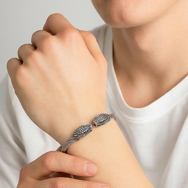 《 QBOX 》FASHION 飾品【BBRG-046】 精緻個性立體霸氣雙蛇頭扭紋鈦鋼開口手鐲/手環-細節圖9