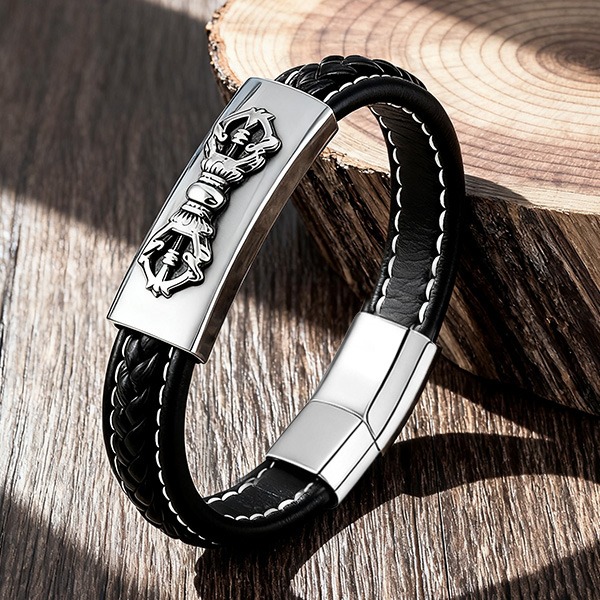 《 QBOX 》FASHION 飾品【LBC-L042】 精緻個性宗教金剛杵護持圖騰編織皮革鈦鋼磁扣頭手鍊/手環-細節圖3