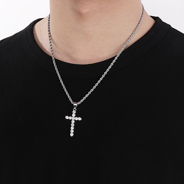 《 QBOX 》FASHION 飾品【CK116402】精緻個性簡約經典滿鑽十字鈦鋼墬子項鍊/吊墬(二色)-細節圖7