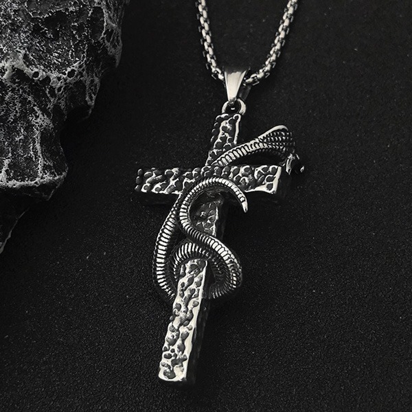 《QBOX 》FASHION 飾品【CBP8-1297】精緻個性原罪之絡蛇纏岩石十字架鈦鋼墬子項鍊/掛飾-細節圖7